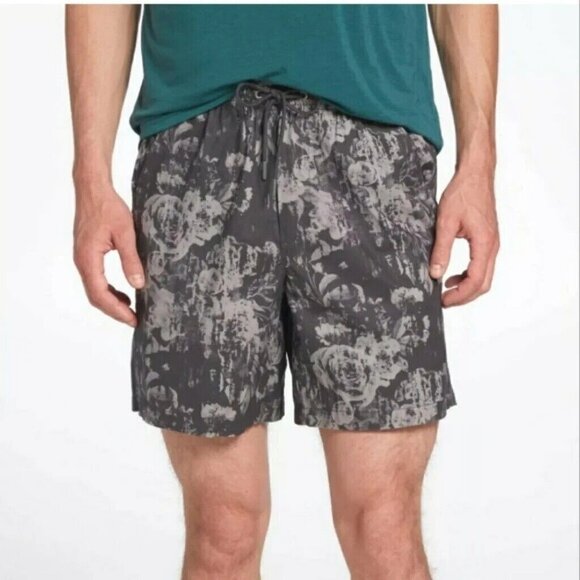 VRST Mens LARGE Monochromatic Floral Grey 7" Easy SHORT Drawstring Waist NWT NEW - Picture 1 of 10